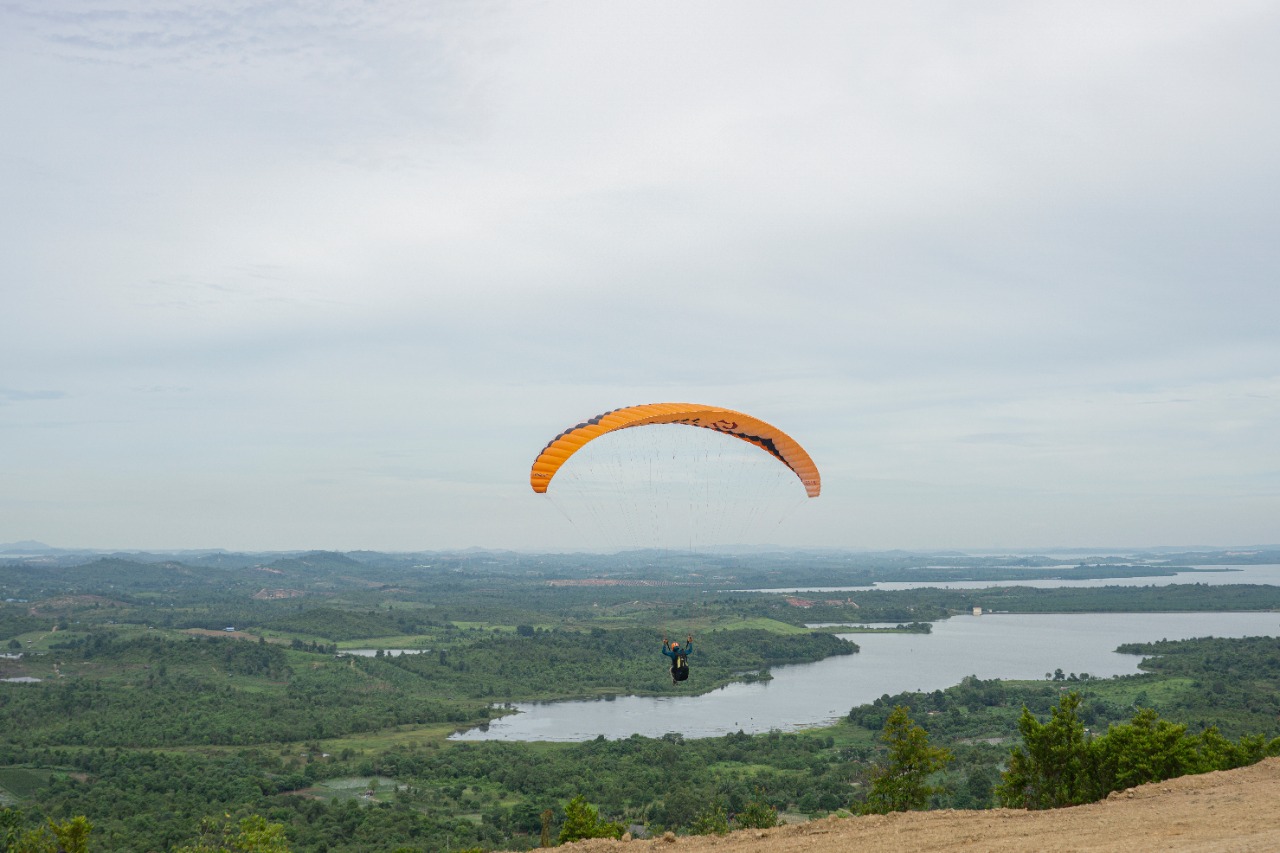 Tersihir Panorama dari Atas Bukit Sembulang  Batam bersama Paragliding Trip of Indonesia (TROI) 2021 Seri 3