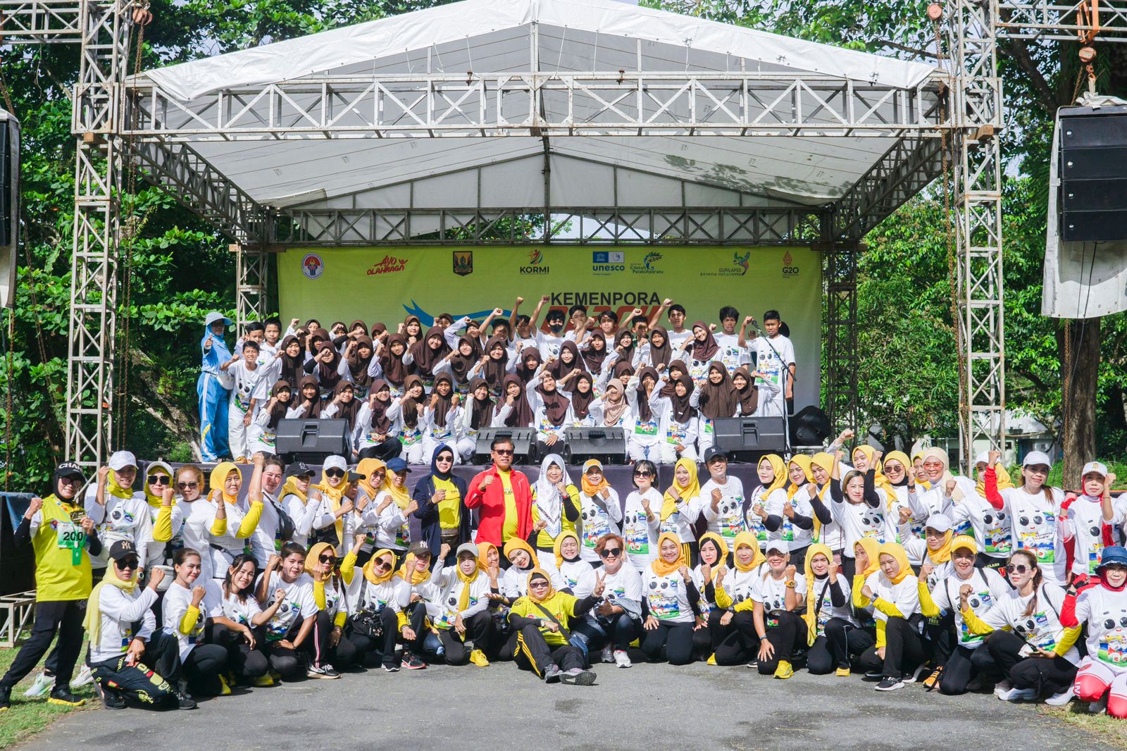 Tak Hanya Gelar Beach Trail Run, Kemenpora juga Sosialisasikan Gerakan SKJ di Sukabumi