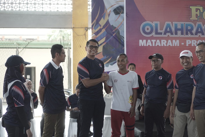 Terenyuh Atas Baktinya pada Orang Tua, Deputi Bidang Pembudayaan Olahraga Hadiahkan Umroh Gratis Untuk Atlet Disabilitas Berprestasi Asal NTB