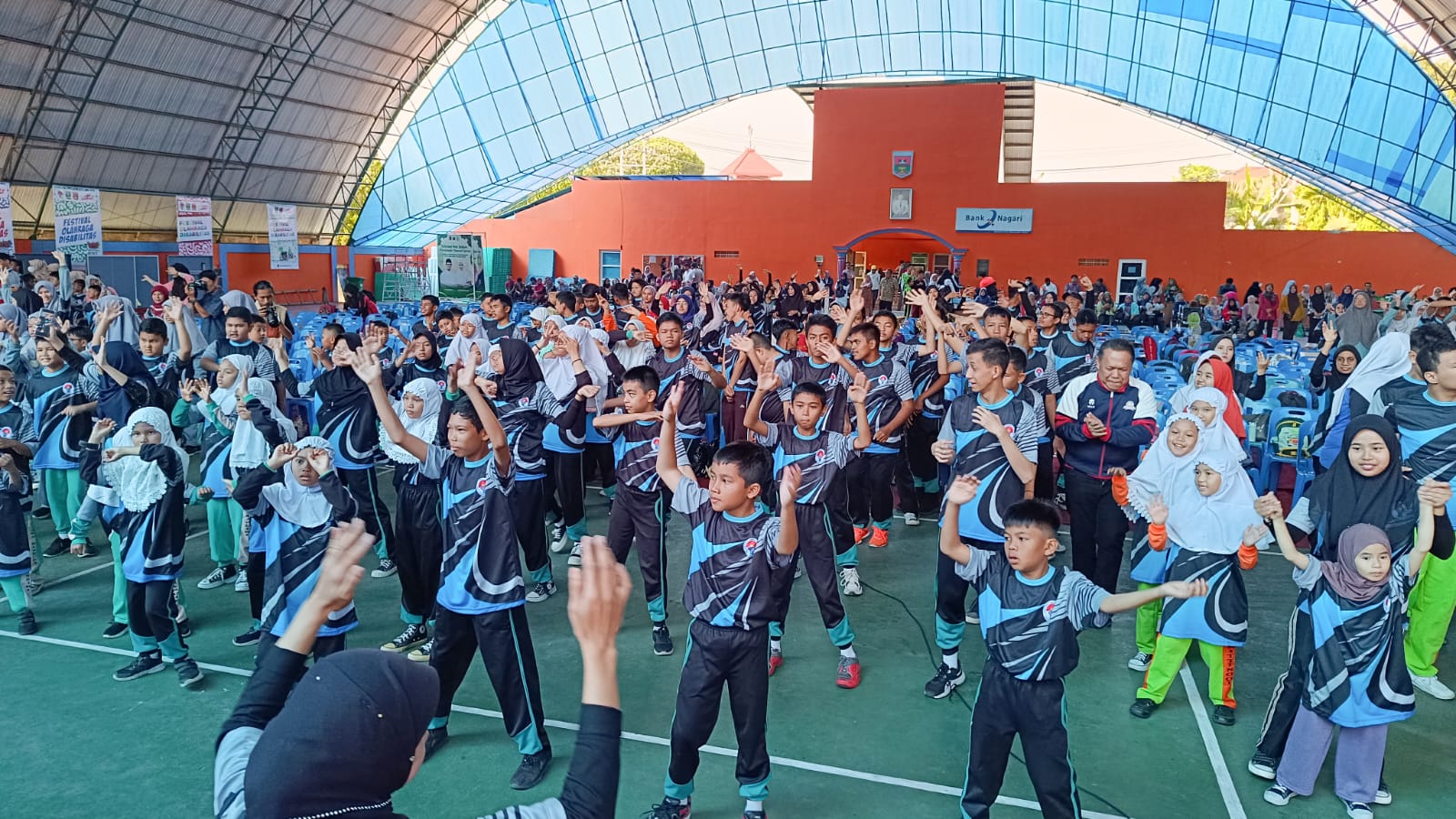 Penuh Sukacita, Festival Olahraga Disabilitas Kemenpora di Bukittinggi Diikuti Ratusan Siswa Disabilitas