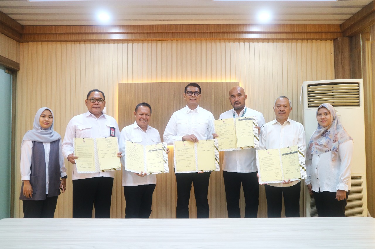 Penandatanganan Perjanjian Kinerja Tahun 2024 Eselon 1 dan 2 di Lingkungan Deputi Bidang Pembudayaan Olahraga