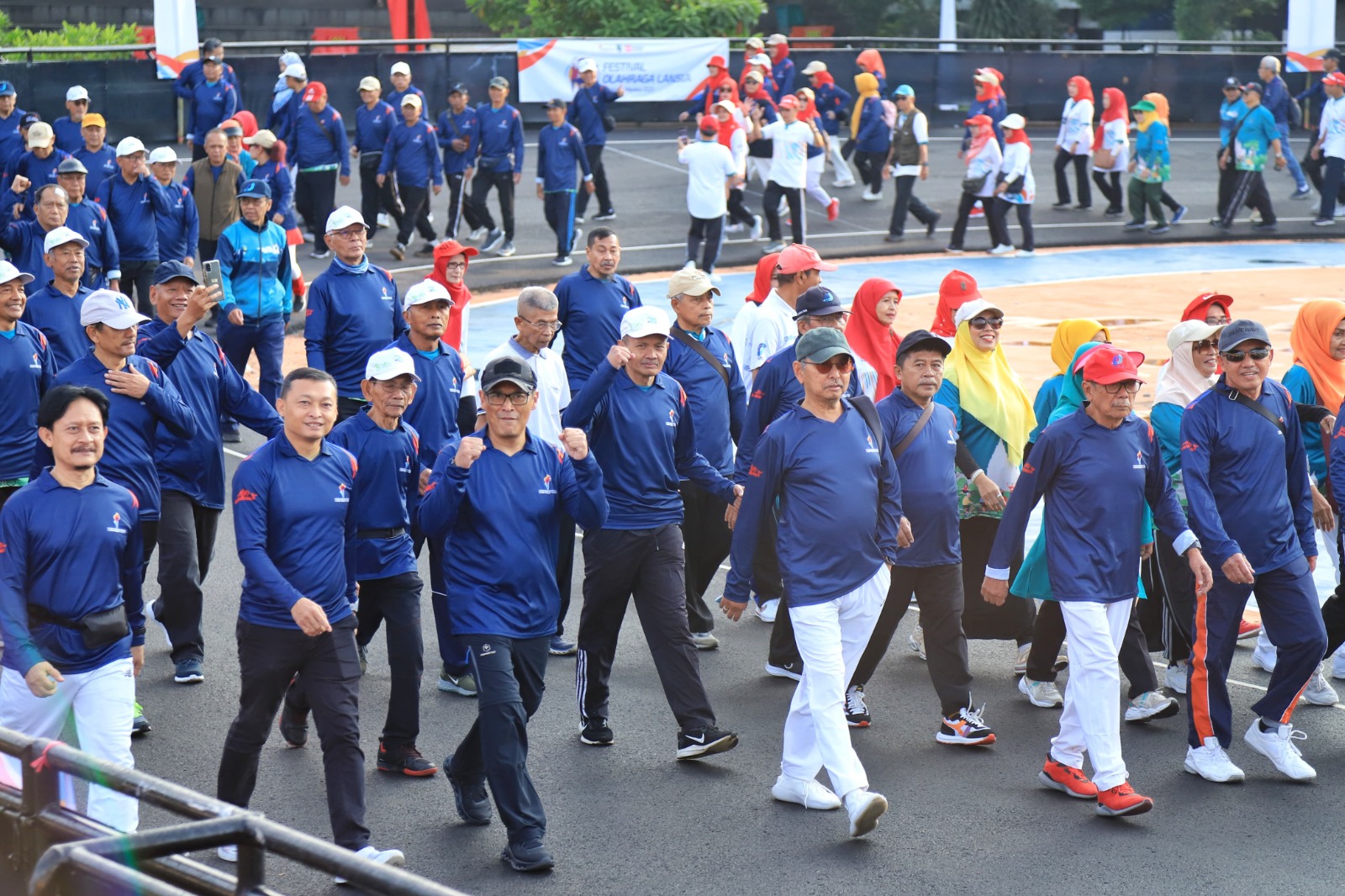 Ratusan Lansia Ikuti Tes Kebugaran di Festival Olahraga Lansia Bandung