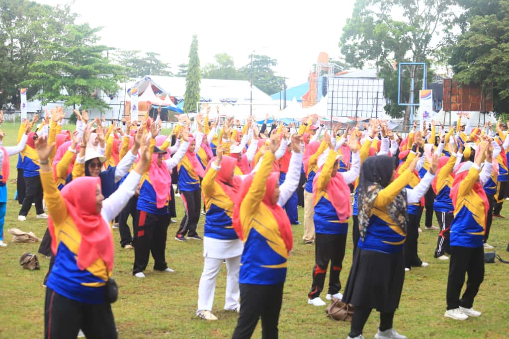 Bertepatan dengan HUT Kota Meulaboh, Ratusan Lansia Antusias Ikuti Festival Olahraga Lansia